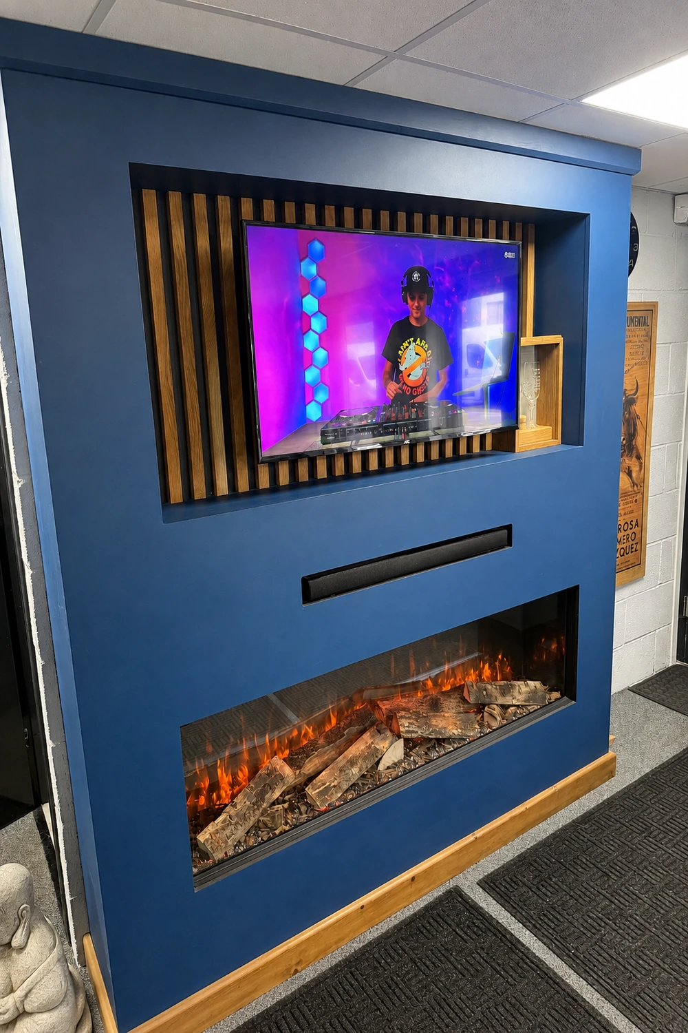Castfireplaces Media Wall room shot